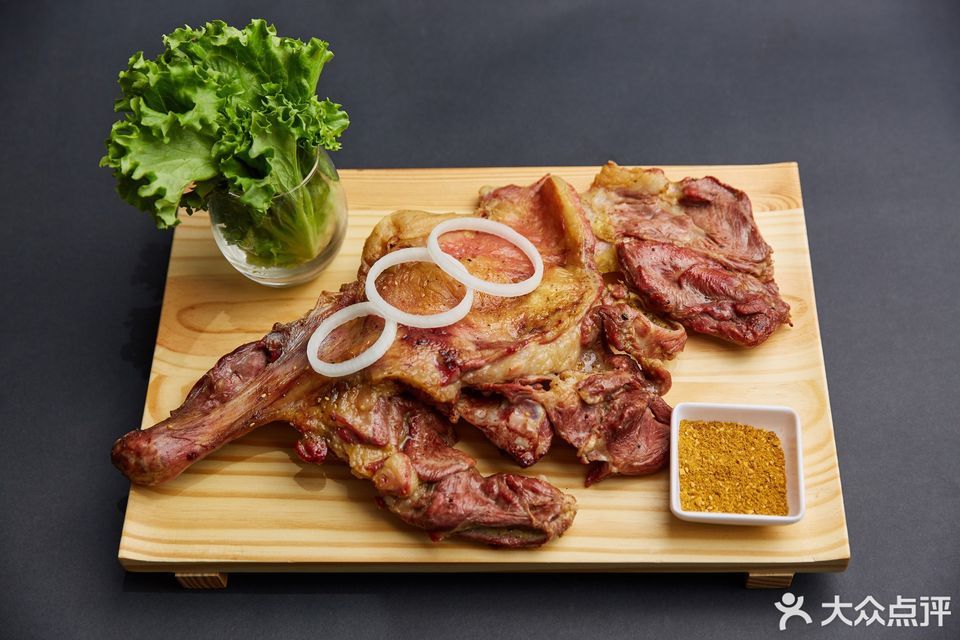 小河公主秘制烤羊腿吉木萨尔店