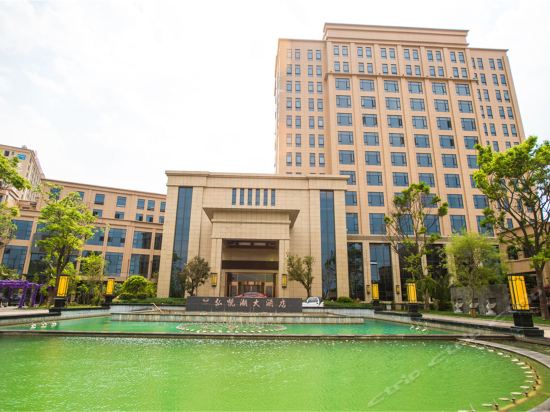 哪,在哪里,在哪儿):曲靖市麒麟区南片区中心广场福邦锦江国际酒店电话