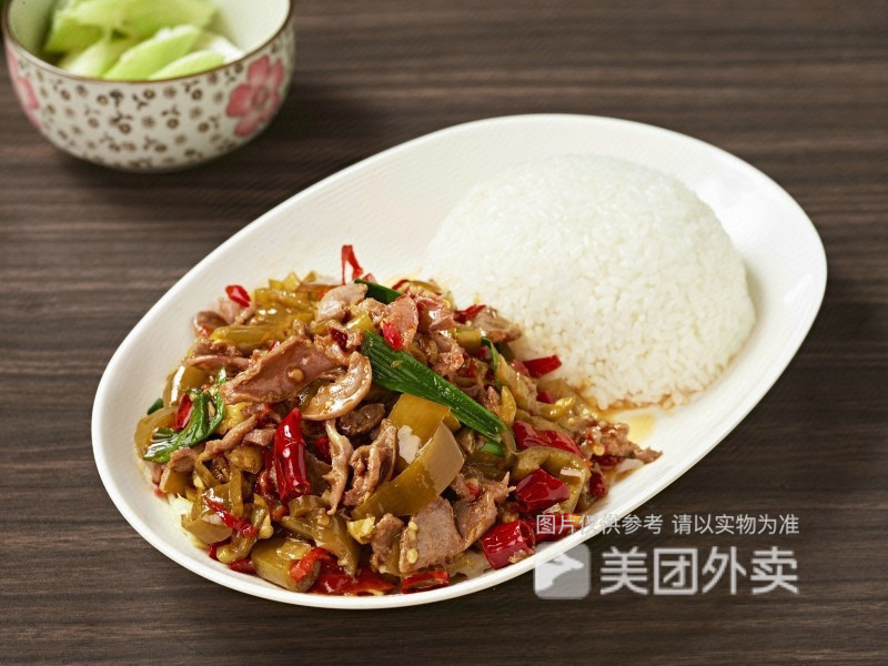 泡椒牛肉饭图片