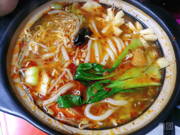 鱼豆腐火腿米线图片