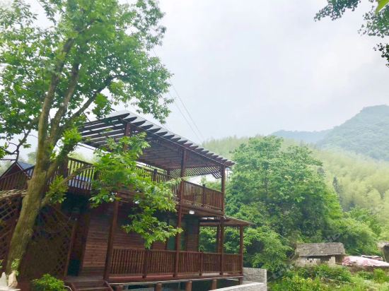 在哪里,在哪儿):宣城市泾县蔡村镇宋村双岗组9号泾县云河谷休闲山庄