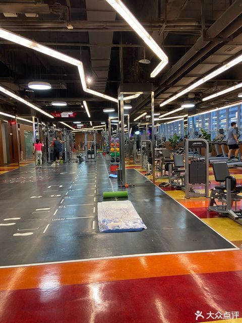 美格菲健身中心省体旗舰店