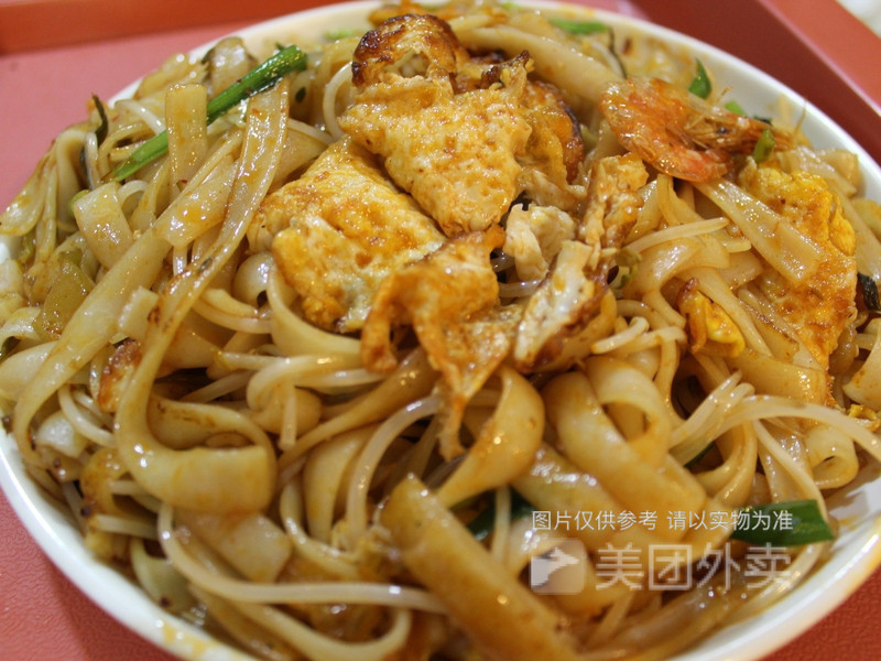 鸡蛋炒河粉图片