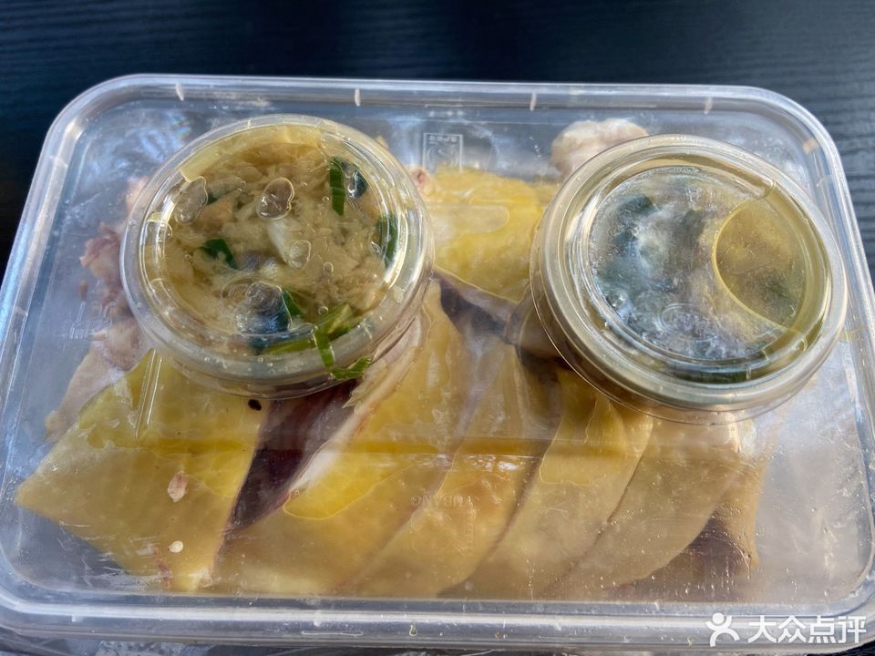 佛山市禅城区深村大道城南集市9号铺推荐菜:冰皮鸡分类:餐饮;小吃快餐