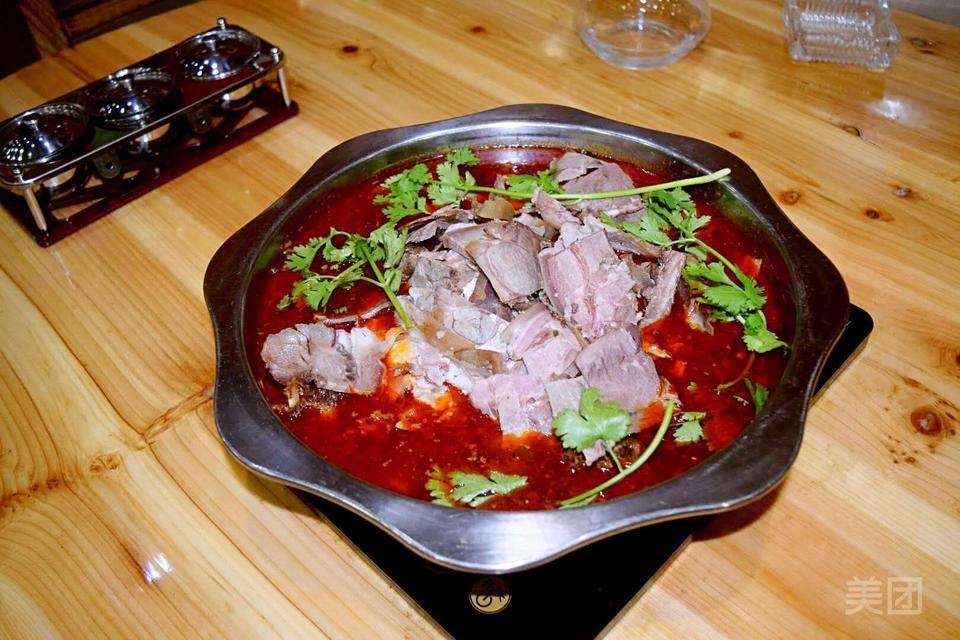 招牌羊肉砂锅粉图片