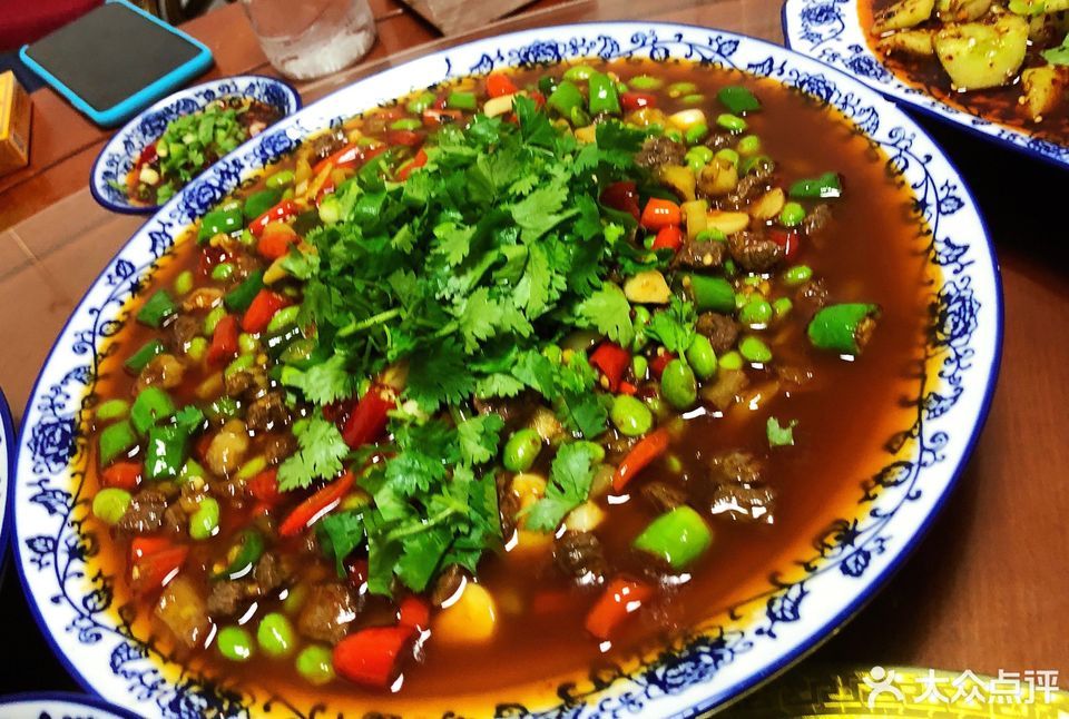 青豆烧牛肉图片