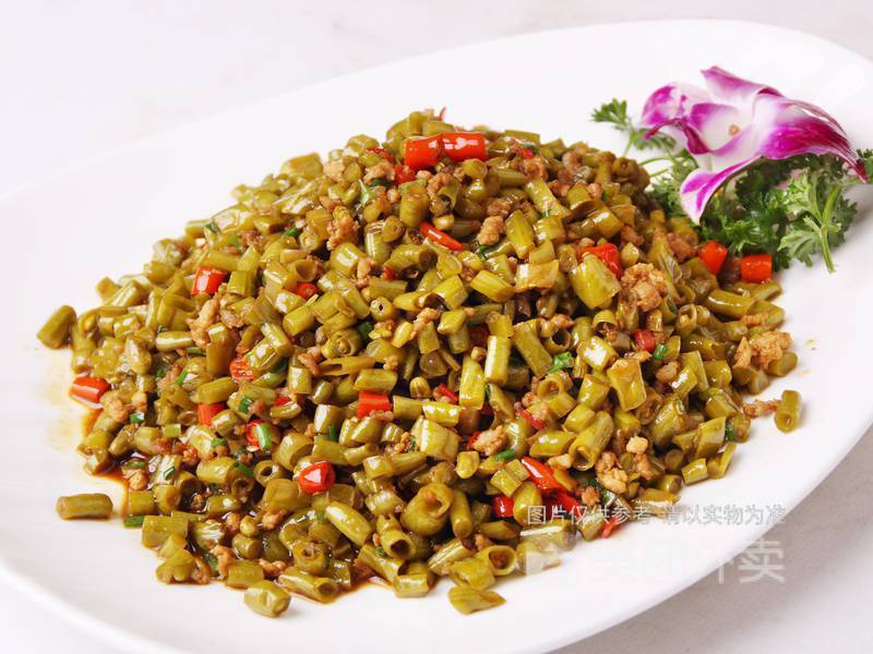 酸豆角碎肉饭图片