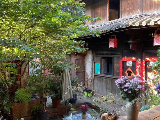 大理诺邓古村大青树客栈