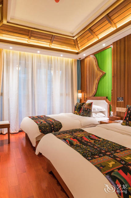 西双版纳偶遇风情客栈(星光夜市店)