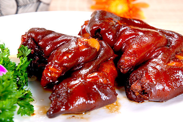 伙工卤猪脚图片