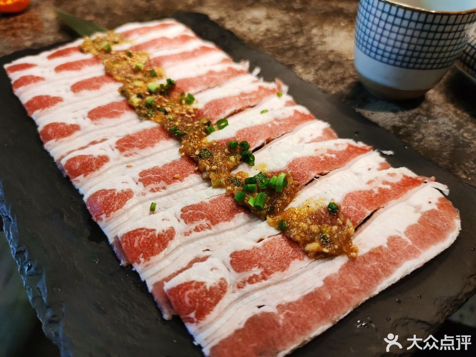 秋山炭烧·烤肉馆(万达店)