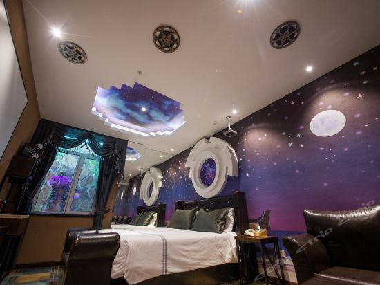 多维空间精品酒店