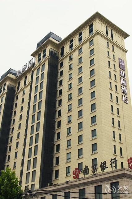           莫泰168酒店(张江路店)