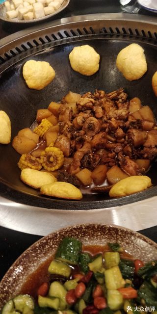 八方聚铁锅炖家常菜