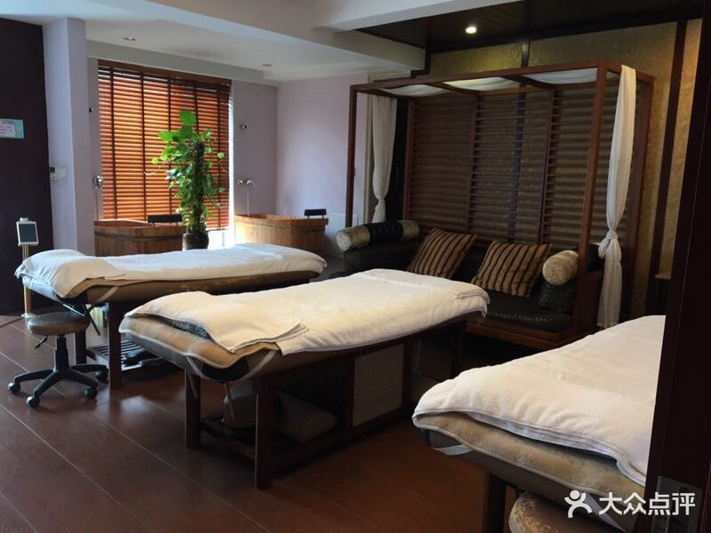 东方仙奴嘉州大道店