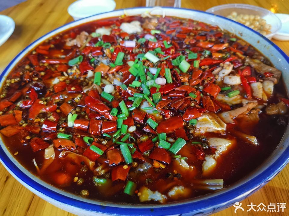 特色肥肠鱼图片