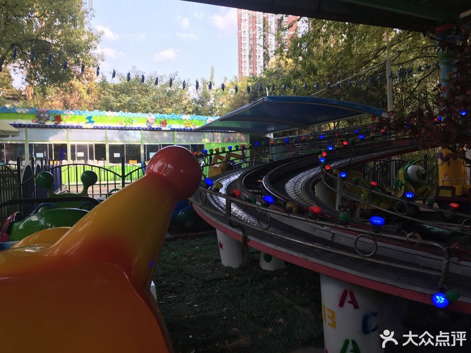 虫虫乐园游乐场(运河公园店)