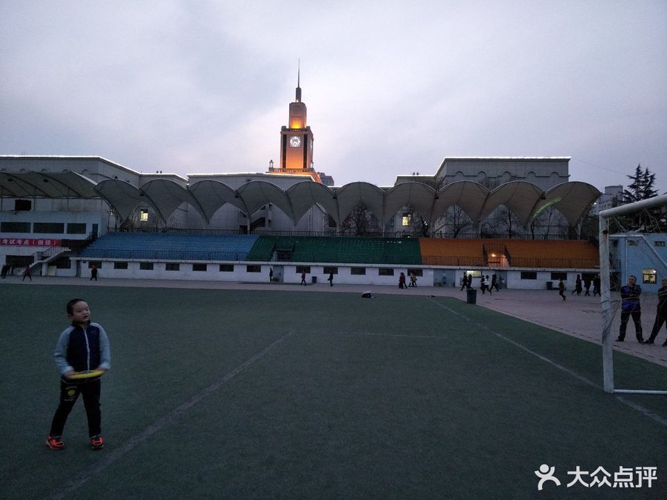 怎么走,在哪,在哪里,在哪儿):兰州市城关区兰州大学盘旋路校区体育馆