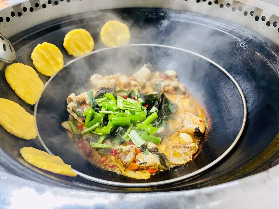 家乡柴火鱼萝岗万达店