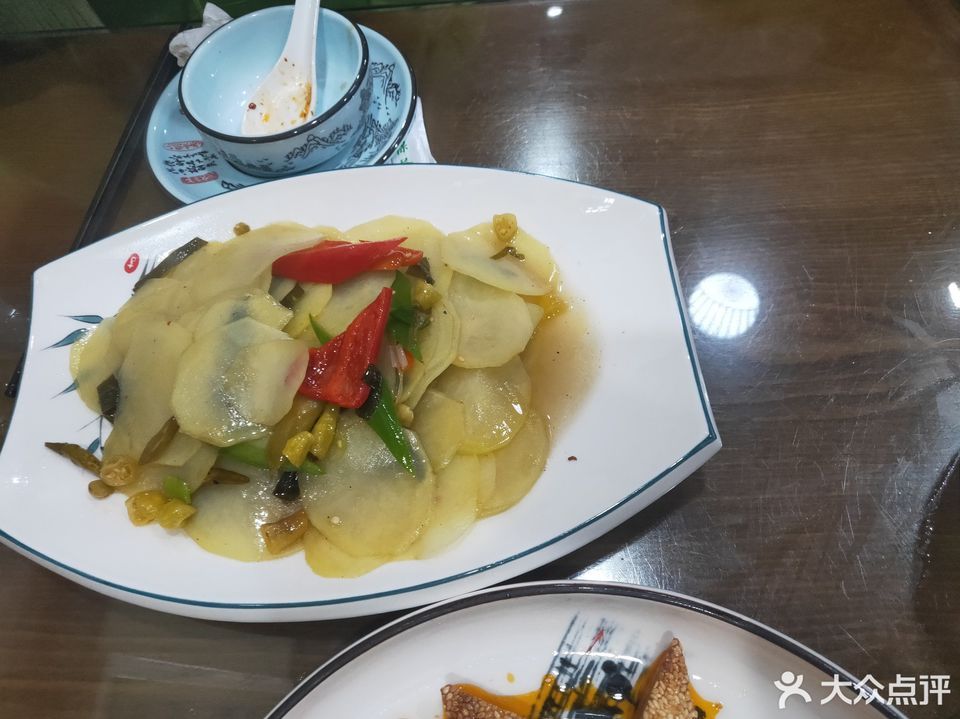 秦鄉小鎮私房菜位於安康市漢濱區 標籤:餐飲特色菜家常菜餐館中餐私房