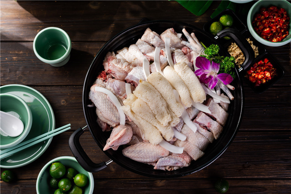 竹笙椰子鸡图片