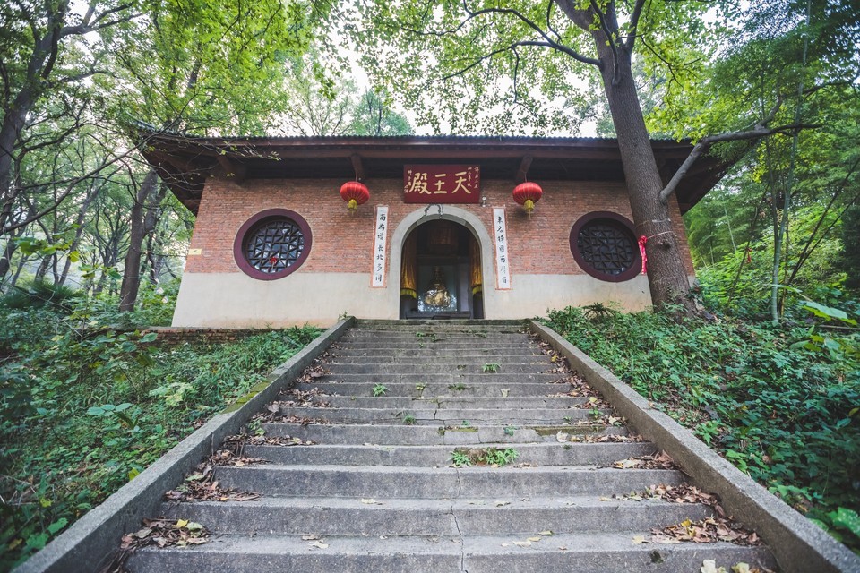 南京狮子岭兜率寺图片