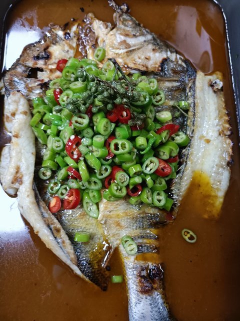 青花椒海鲈鱼图片