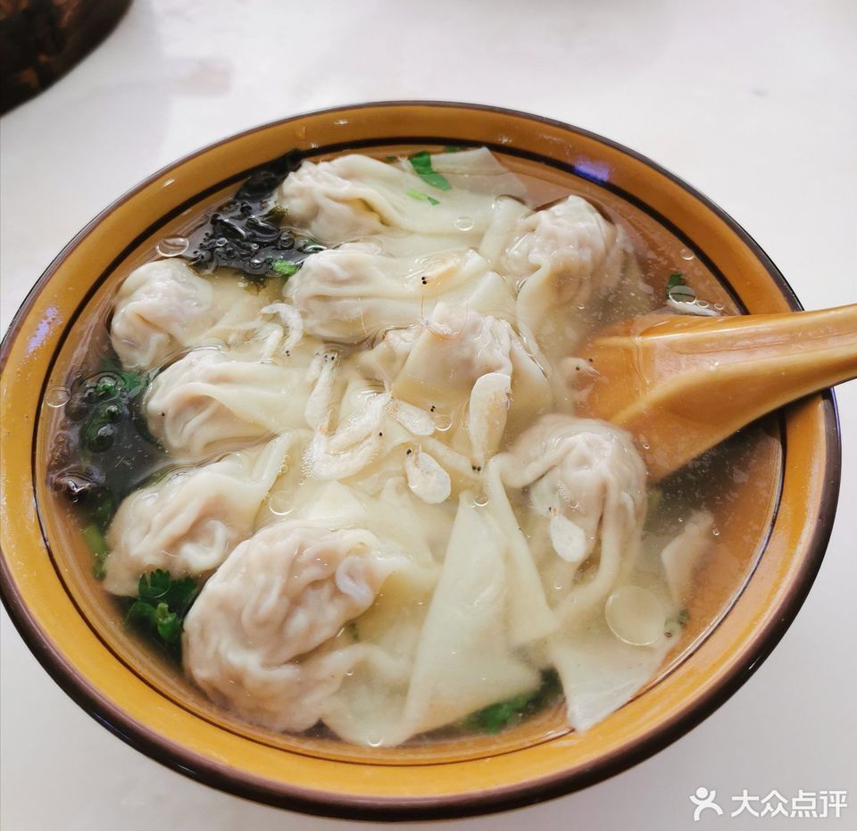 鸡肉生馄饨图片