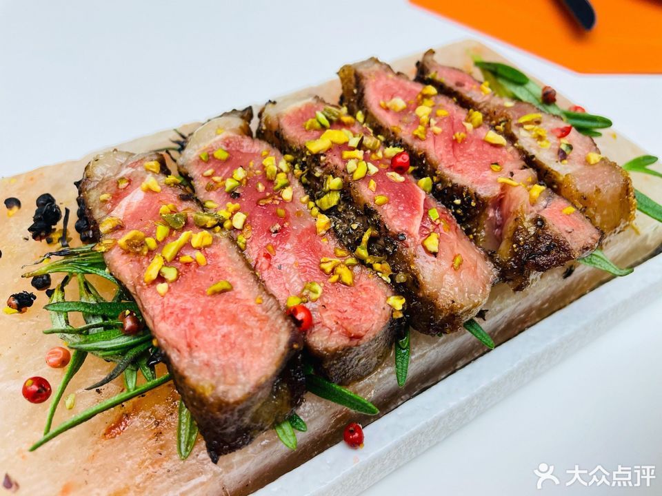 57度低温慢煮火焰牛排图片