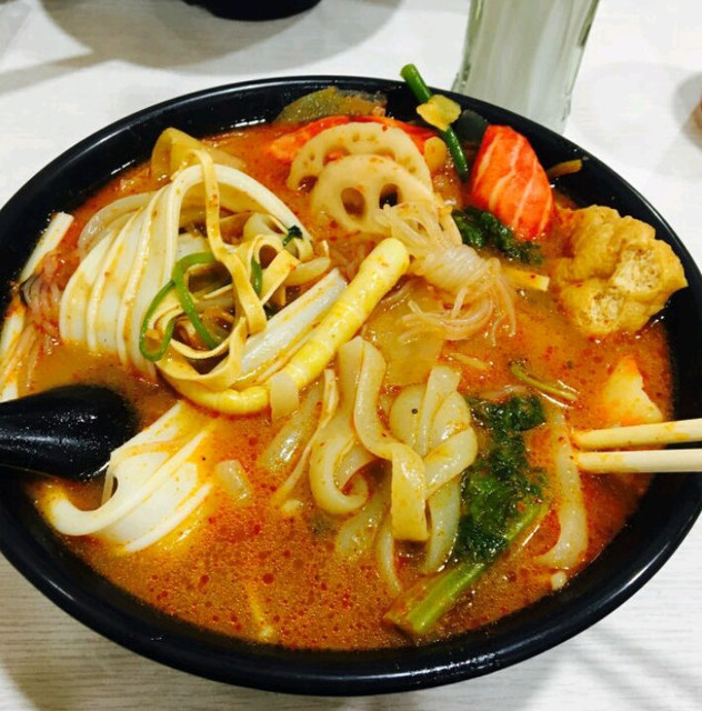 传统麻辣烫图片