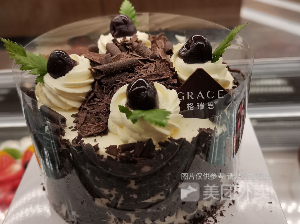 黑森林蛋糕奶油号角推荐菜:格瑞思(环球港店)位于苏州市相城区苏州