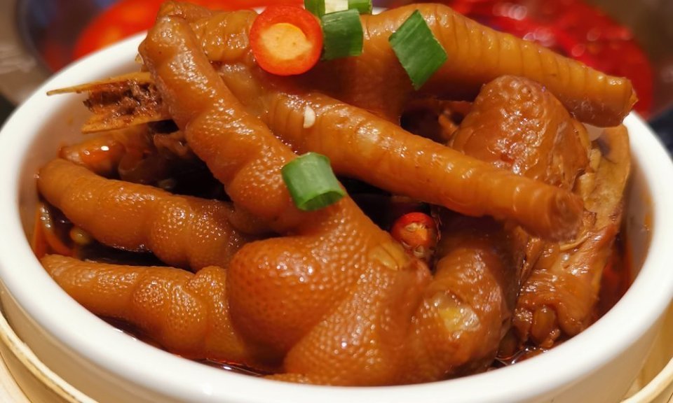辣卤鸡爪图片