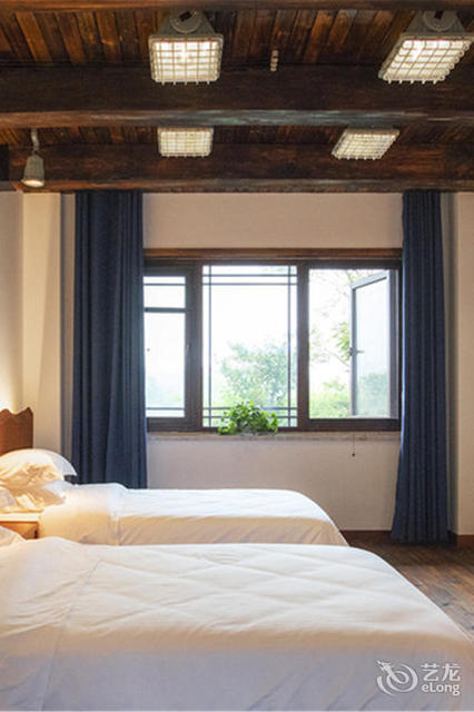 日照市 住宿服务 酒店 > 日照朵儿唱系列酒店(万平口东夷小镇店)