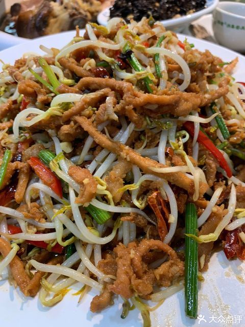 济宁市 餐饮服务 餐馆 > 长富老菜馆醋溜肉丝 毛血旺 分类:鲁菜;餐馆