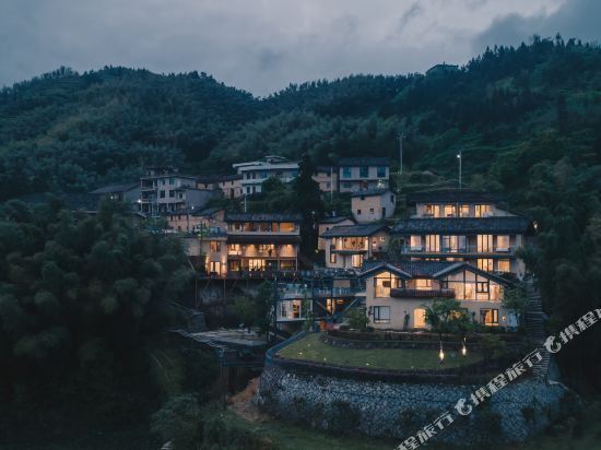 在哪儿):丽水市松阳县四都乡庄河村庄河路28号松阳无心云舍民宿电话