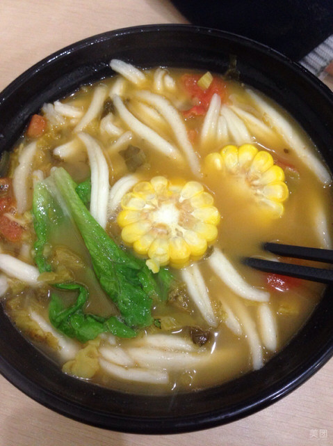 开胃酸菜老汤面疙瘩图片