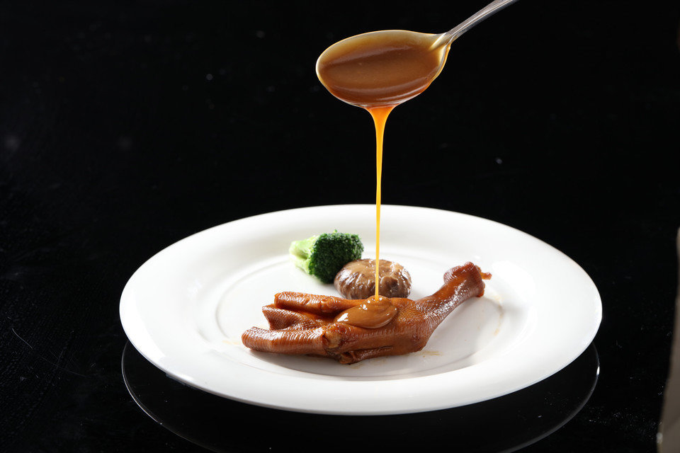 鲍汁花菇拼鹅掌图片