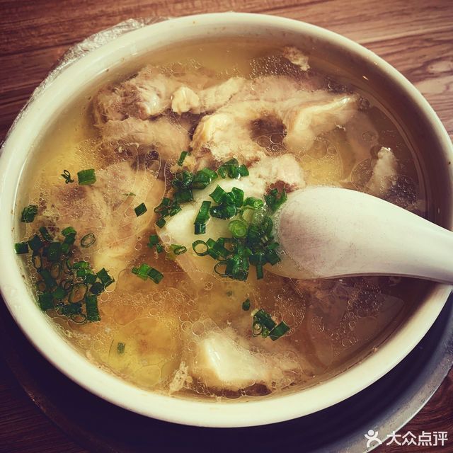 推荐菜:雄记猪肉汤(江北富力店)位于惠州市惠城区惠州江北十一号小区