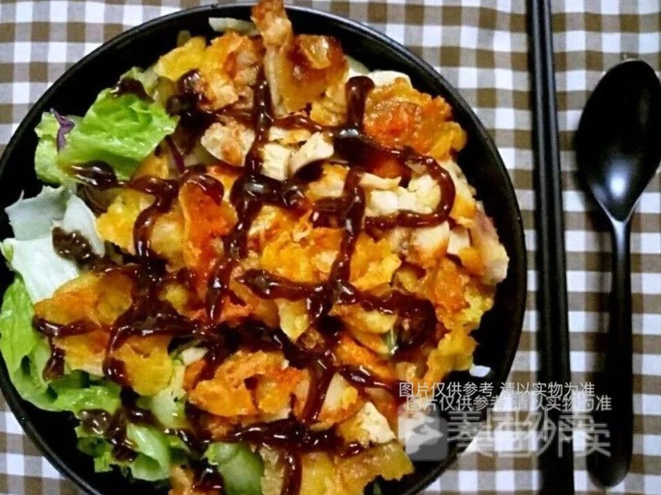 香辣韩式烤肉拌饭图片