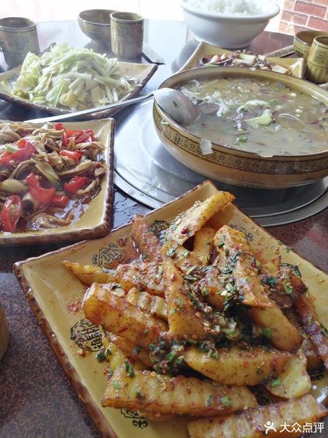 聚朋居家常菜饭店图片