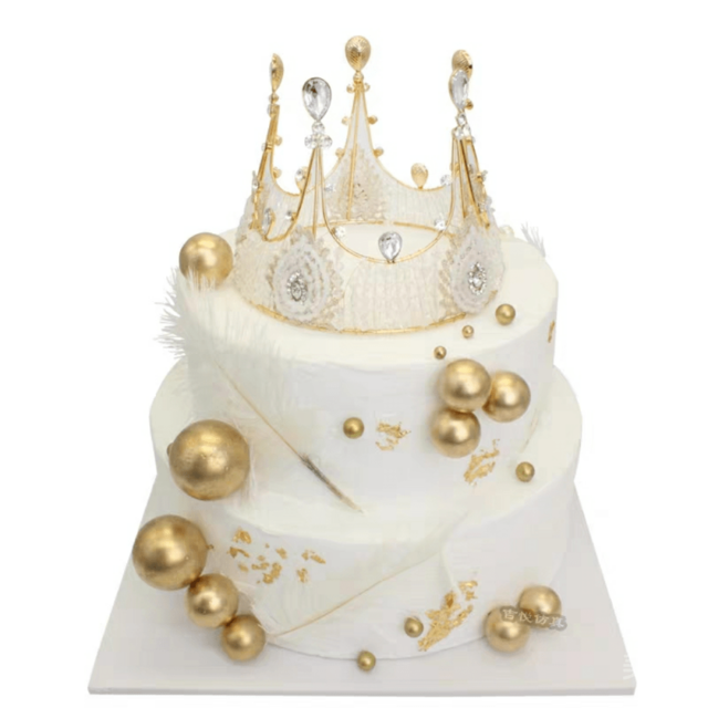 网红新款双层羽毛皇冠蛋糕图片