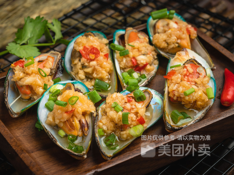 炭烤蒜蓉青口螺图片