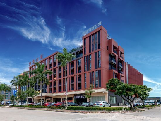 地址(位置,怎么去,怎么走,在哪,在哪里,在哪儿):佛山市禅城区湖景酒店