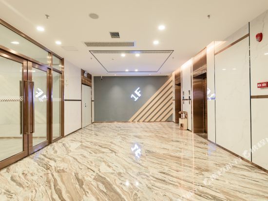 潮漫酒店中山富华道富业广场店