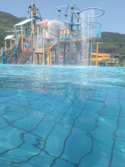 白龙潭水上乐园图片