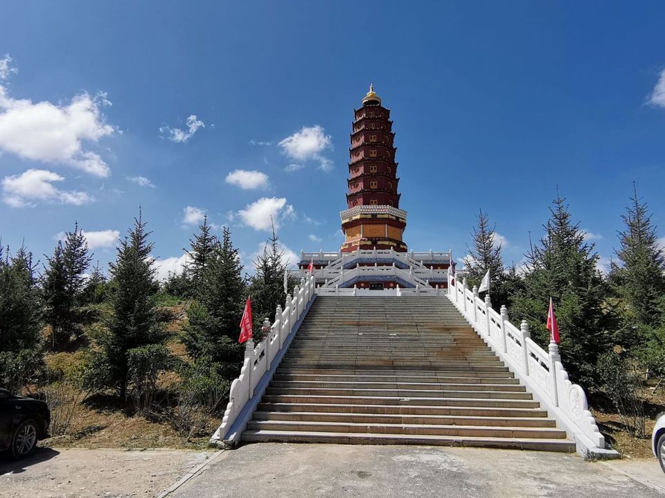 暂无评分 暂无价格 暂无评级 海南藏族自治州共和县共和西路与青海湖