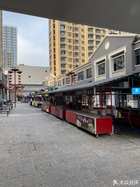 美茶乐(万达金街店)位于菏泽市牡丹区长江东路万达金街6号楼06112室