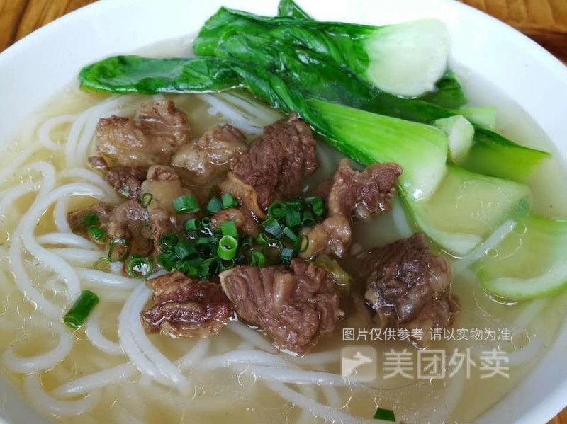 牛腩汤粉图片