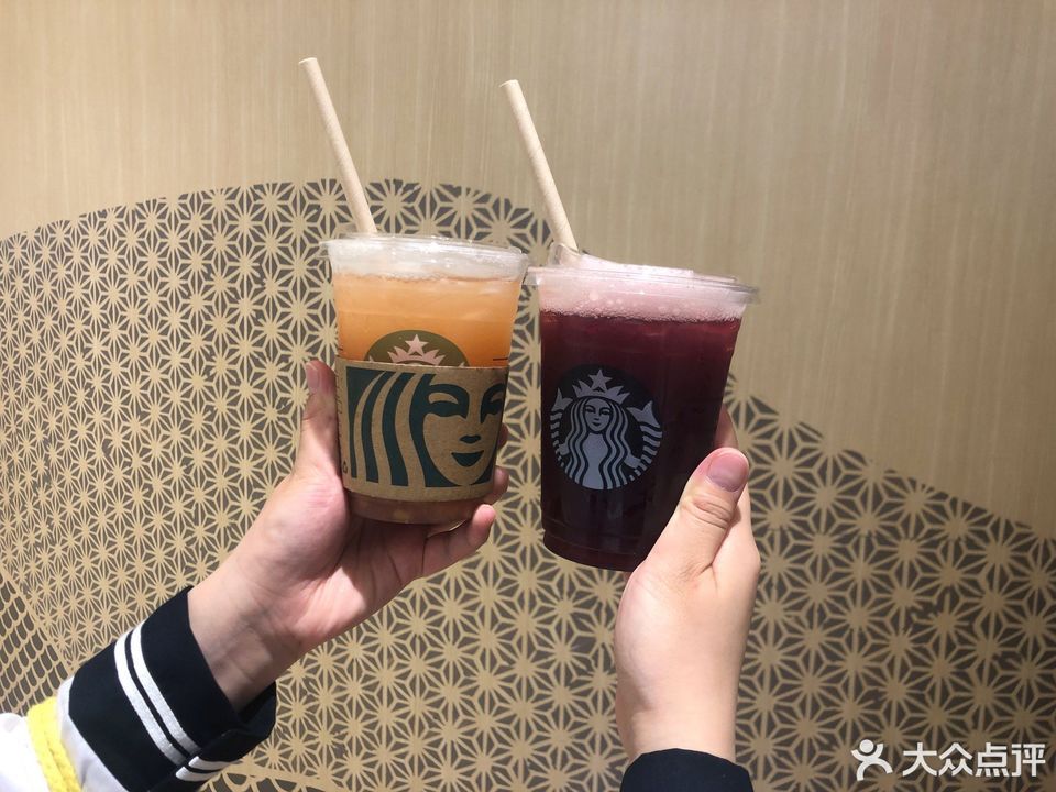 冰摇桃桃乌龙茶图片