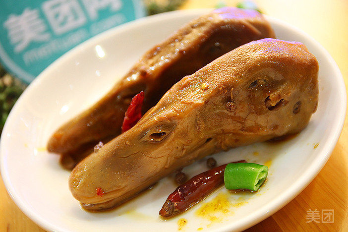 梁智勇伟伟鸭脑壳永安路店